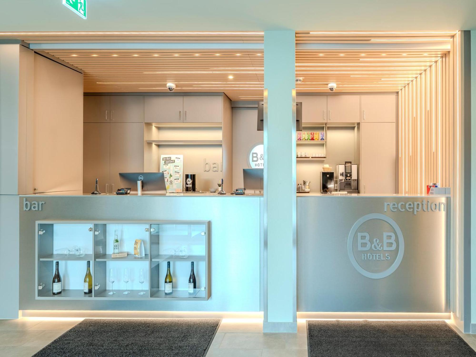 B&B Hotel Offenburg-Hbf Εξωτερικό φωτογραφία
