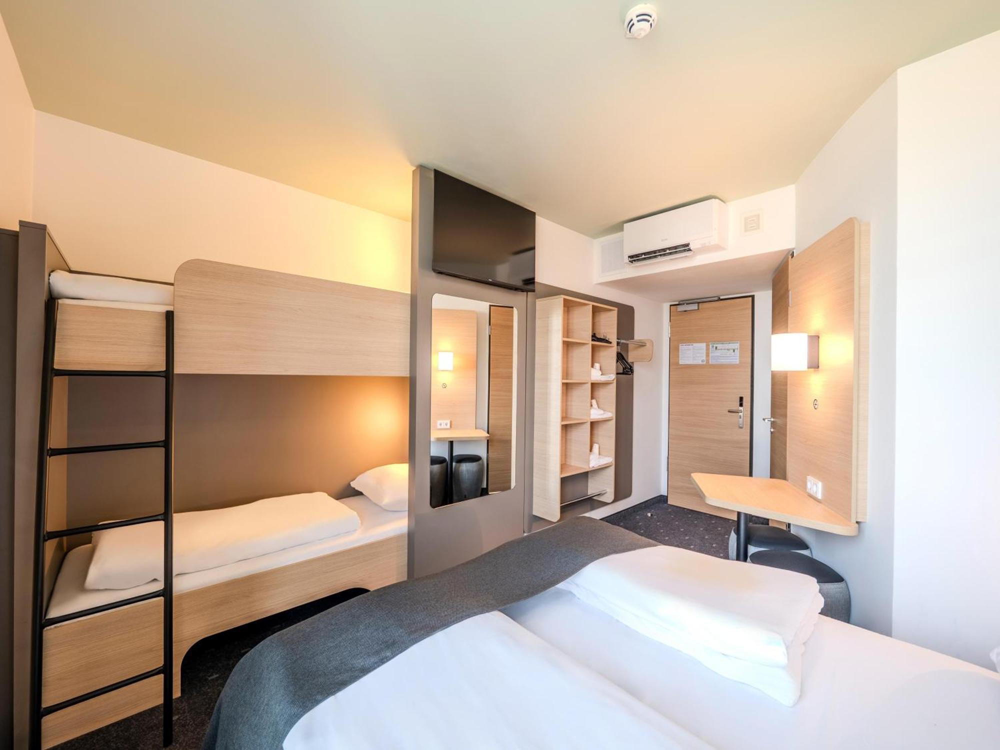 B&B Hotel Offenburg-Hbf Εξωτερικό φωτογραφία